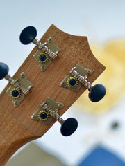 Load image into Gallery viewer, Ukunili Ukulele Concert 23' Mahogany Wood 2330M + EQ