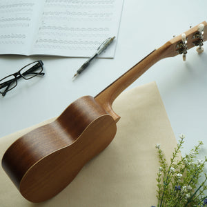 Ukunili Ukulele Soprano 21' Mahogany Wood 2130M