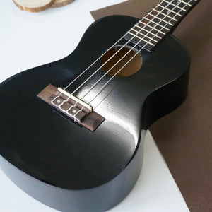 Ukunili Ukulele Concert 23' Black (Gloss)